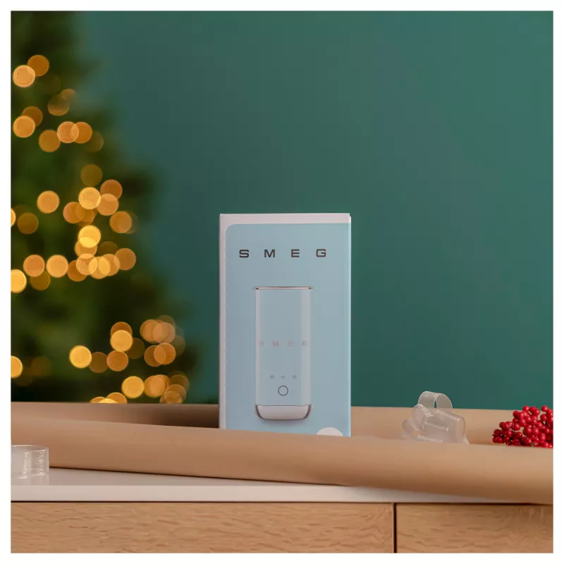 Smeg MFF02BLEU Pieno putotojas, 3 funkcijos, nelipni danga, 500 W, pastelinė mėlyna