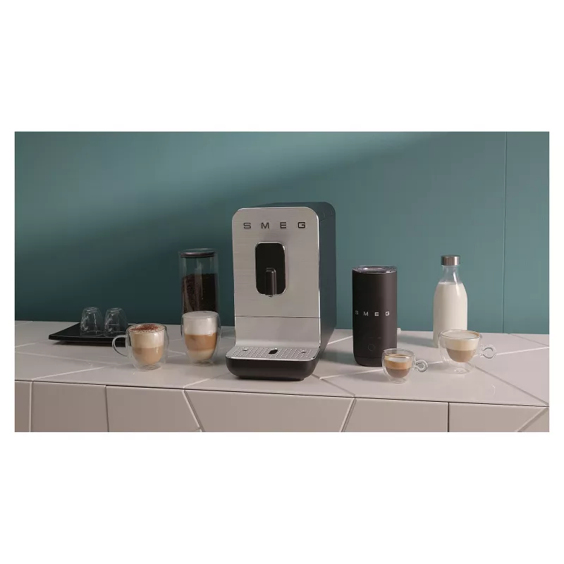 SMEG BCC11BLMEU Kavos aparatas su pupelių malimu ir garų funkcija, matinė juoda