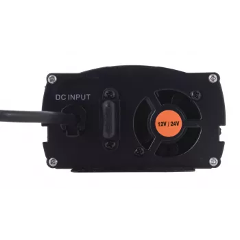 VOLT POLSKA IPS-600 DUO 12V 24V/230V 300/600W grynos sinusinės bangos keitiklis