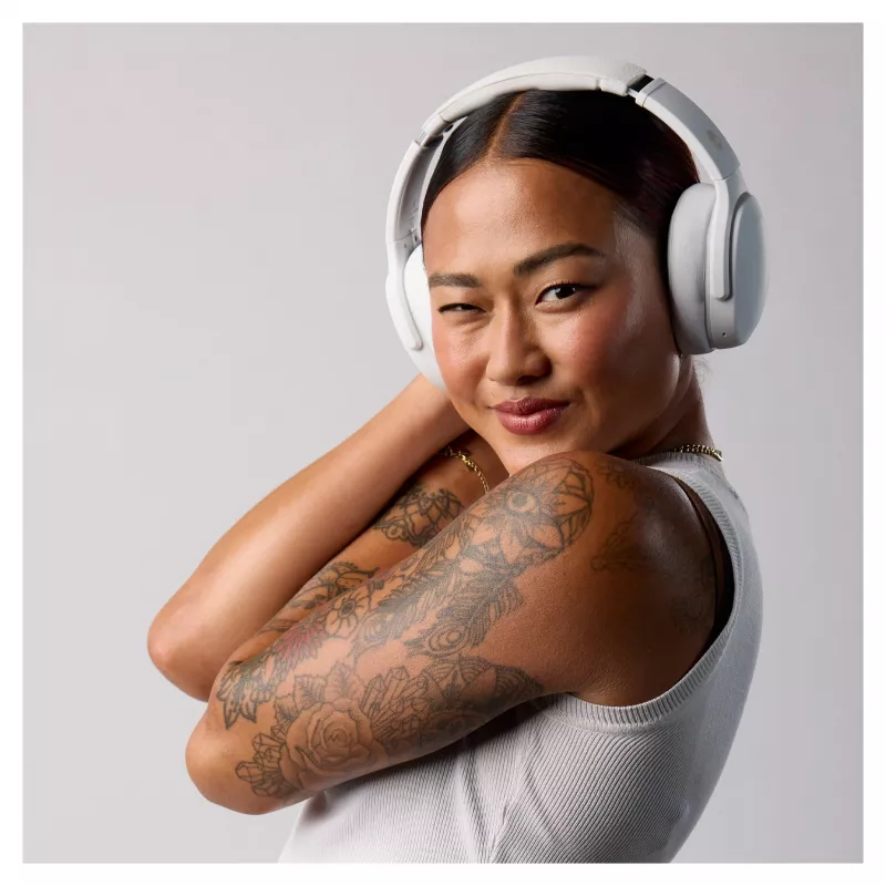 Skullcandy Crusher Evo belaidžiai ausiniai su jutikliniu žemu dažniu, Bluetooth 5.0, 40 valandų baterija, balti