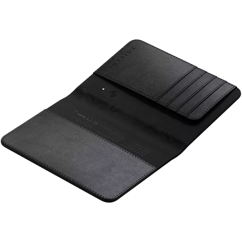 Satechi Vegan-Leather Passport Cover su Find My (Juoda)