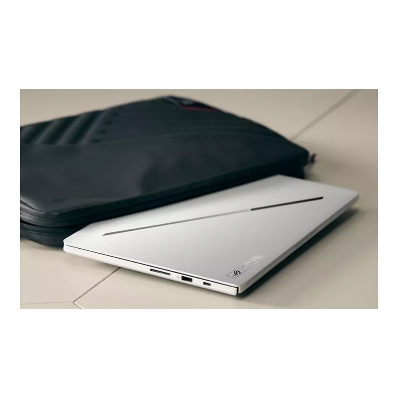 ASUS ROG Zephyrus G14 GU405AW-SY033W nešiojamas žaidimų kompiuteris, Intel Core Ultra 9 185H, 64GB RAM, 2TB SSD, NVIDIA GeForce RTX 5080, 14 colių 2.8K OLED, Windows 11 Home, Platinum White