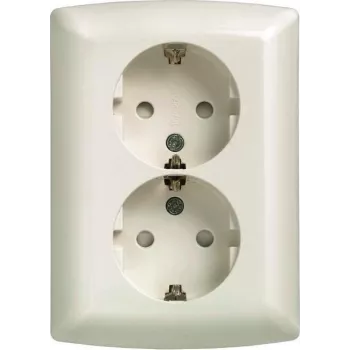 Siemens Schuko dvigubas lizdas 10/16A 250V 5UB2211 - Maitinimo šaltinio priedai