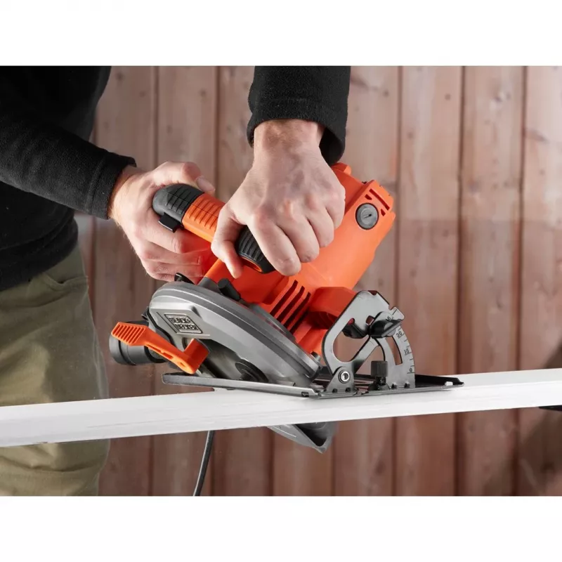 Black & Decker CS1550-QS nešiojamasis diskinis pjūklas 1500W 190mm 5500 RPM