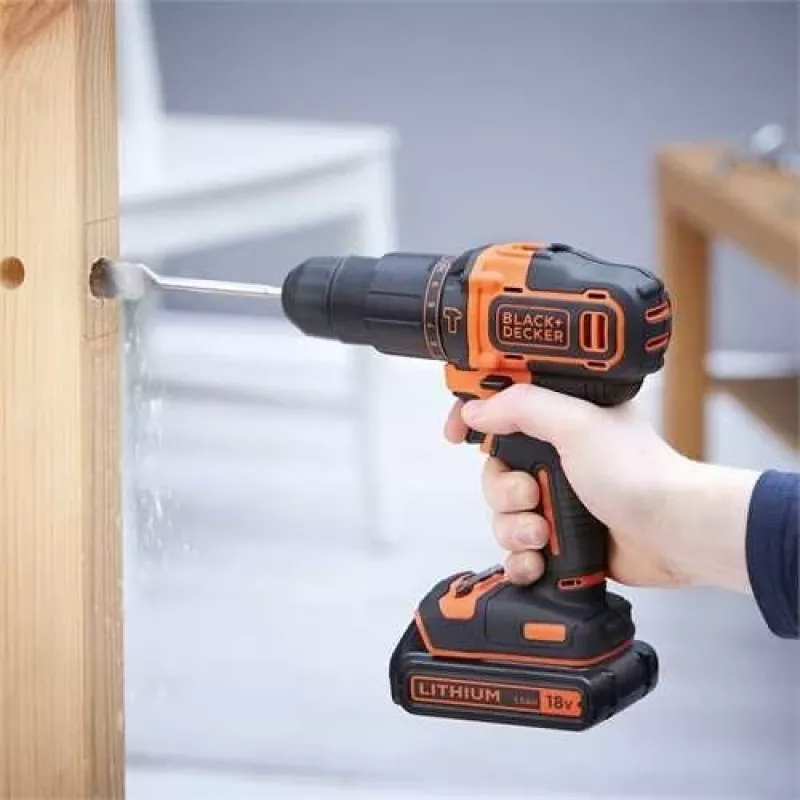 Black & Decker BDCHD18-QW 18V belaidis plaktukinis gręžtuvas 1400 RPM juoda/oranžinė
