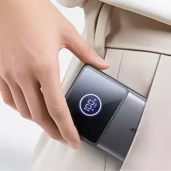 Joyroom JR-PR1 10000mAh 22.5W Power Bank su įmontuotu ištraukiamu USB-C kabeliu, juoda