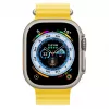 Apple Watch Ultra GPS + Cellular, 49mm Titanium Case su Yellow Ocean Band