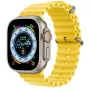 Apple Watch Ultra GPS + Cellular, 49mm Titanium Case su Yellow Ocean Band
