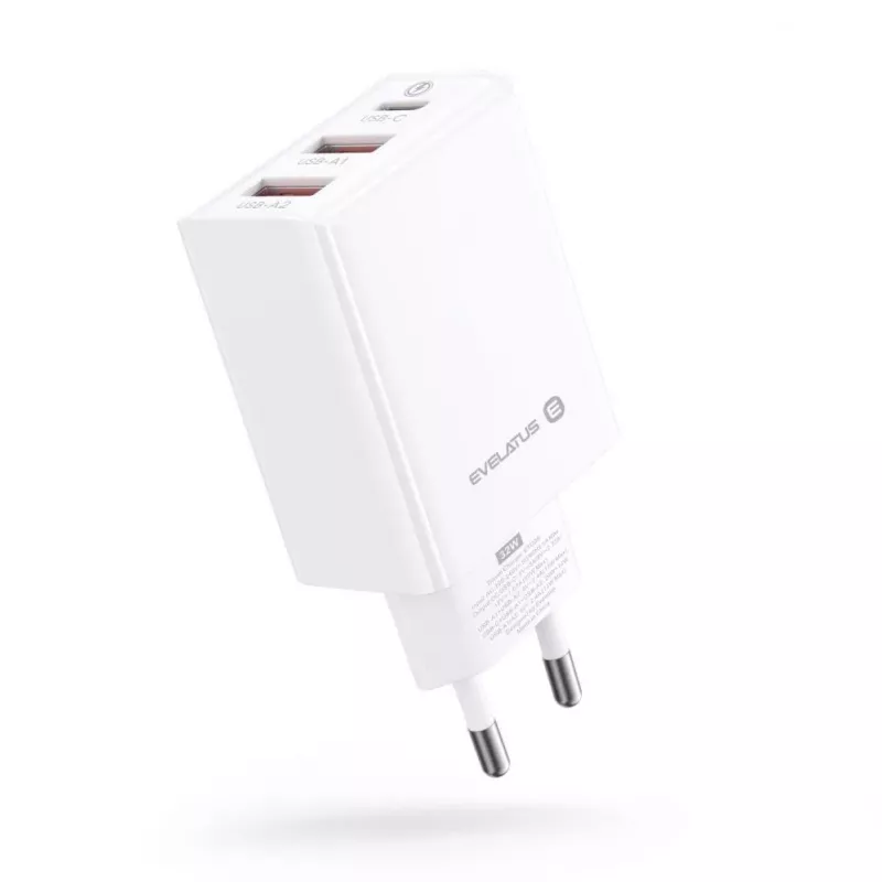 Evelatus ETC06 kelioninis įkroviklis EU sieninis 3 prievadai 32W USB-C / USB-A2 baltas