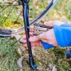 Forever Outdoor Bikes Kickstand - Aliuminio lydinio šoninis stovas 24-29 colių dviračiams, juodas
