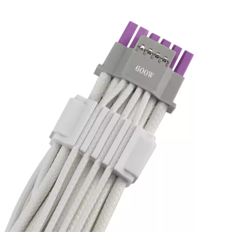 ASUS ROG EQUALIZER White Edition GPU maitinimo laidas - 16 kontaktų 12VHPWR į 3x8 kontaktų PCIe - 700 mm baltas