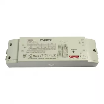 SYNERGY21 LED Controller EOS 05 4 kanalų valdiklis + maitinimo šaltinis CC 250~1500mA 75W