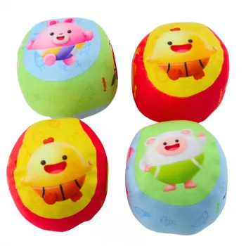 LEAN TOYS Minkštų kamuoliukų rinkinys mažiems vaikams Spalvingi vaisiai 4 vnt.