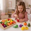 LEAN TOYS Medinis vaisių pjaustymo rinkinys su magnetiniu peiliu ir pjaustymo lentele