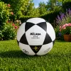 LEAN TOYS Treniruočių futbolo kamuolys žolės aikštei juodas ir baltas Milasa 22cm 5 dydis
