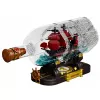 LEAN TOYS Laivas butelyje konstrukciniai blokeliai dekoratyvinis burlaivis rudas 885 vnt.