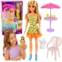 LEAN TOYS Anlily lėlė geltona suknele su kačiuku, sodo baldais, skėčiu ir aksesuarais