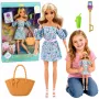 LEAN TOYS Anlily mados lėlė su mėlyna gėlėta suknele, rankine ir aksesuarų rinkiniu