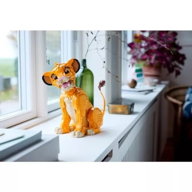 LEGO Disney Jaunasis Simba iš Liūto karaliaus kolekcinė gyvūno figūrėlė konstravimo rinkinys modelio rinkinys suaugusiems namų ar biuro dekorui nostalgiška dovanų idėja