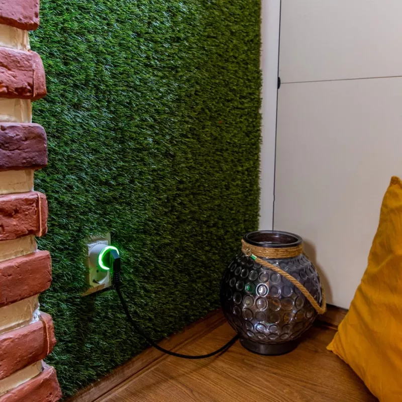 Išmanusis lizdas Shelly Plug S Gen3 — „Wi‑Fi“ išmanusis lizdas su energijos stebėjimu, F tipas, 110–230 V, 2500 W, baltas