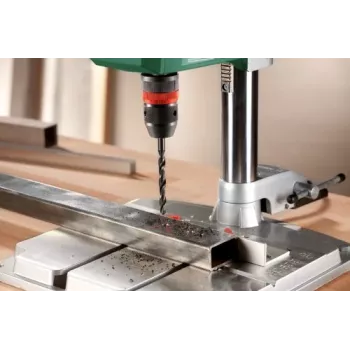 Bosch PBD 40 stalinė gręžimo mašina beraktė 710 W
