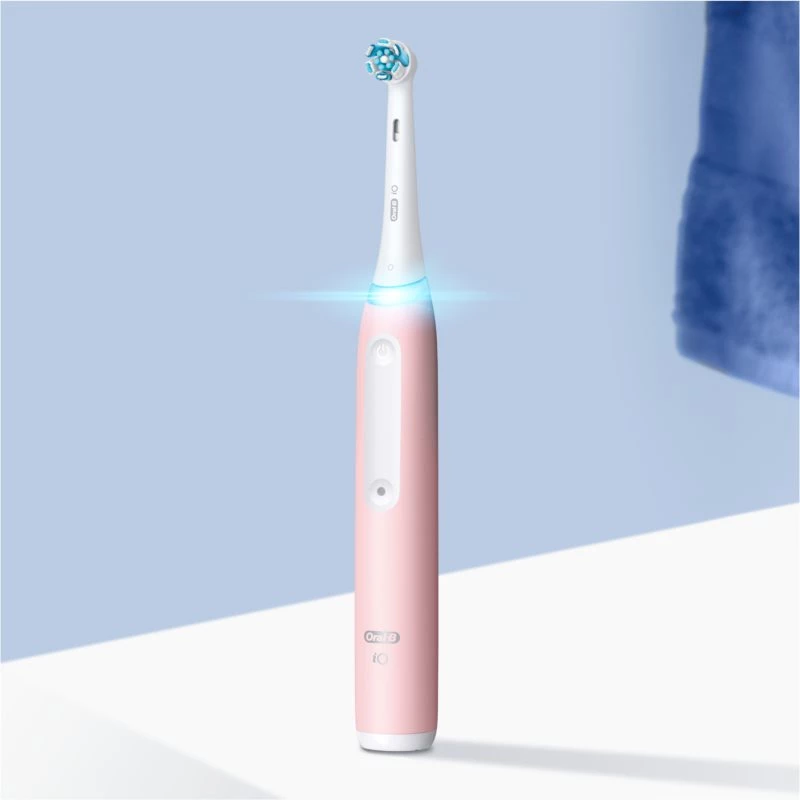Oral-B Electric Toothbrush iO3 Series Rechargeable For adults Number of brush heads included 1 Blush Pink Number of teeth brushing modes 3
