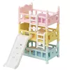 EPOCH Sylvanian Families Trigubos lovos - Lėlių namelio baldai, 3 pakopos, balta su rožiniais akcentais, su kopėčiomis ir 3 čiužiniais, kūdikių figūrėlėms, nuo 3 metų