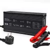 Qoltec LiFePO4 akumuliatoriaus įkroviklis 12V 30A su LED indikatoriais ir intelektualiu 3 pakopų įkrovimu