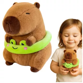 LEAN TOYS Minkštas kapibara su žaliu gelbėjimosi ratu ir varle, ruda, 20 cm