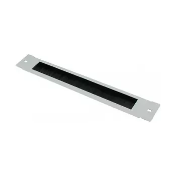 GoodConnections Brush Strip 380 mm x 57 mm, skirta Good Connections® 19 colių sieniniam korpusui FLAT-Pack (GC-RFxxxG), šviesiai pilka (RAL7035)