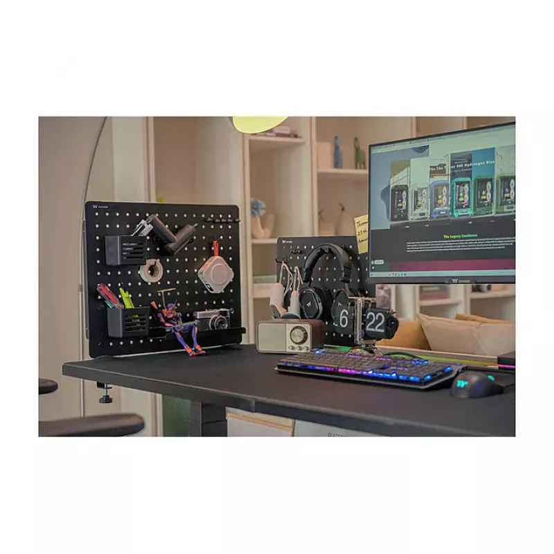 Thermaltake Žaidimų stalo skylėtoji lenta Large Black