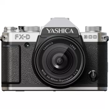 Yashica FX-D 300 35mm SLR Film Camera (Juoda)