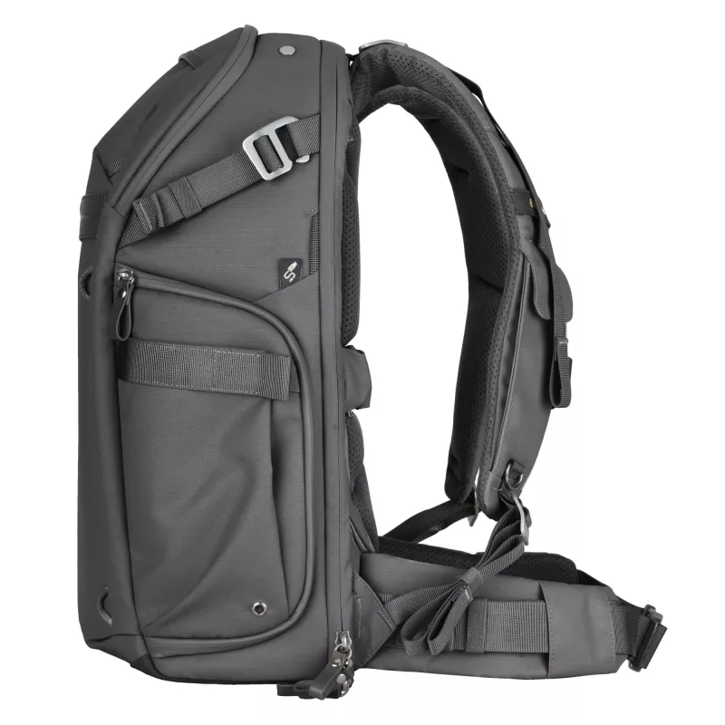 Vanguard VEO Metro B30L juoda fotoaparato kuprinė