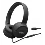 JBL Tune 520C belaidės ausinės ant galvos, juodos