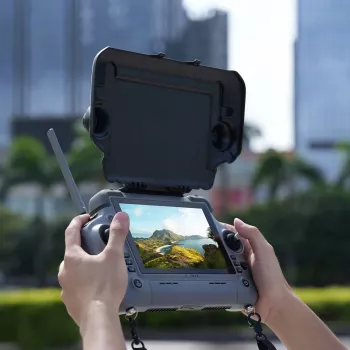 SUNNYLIFE Saulės gaubtas + Silikoninis dėklas, skirtas DJI RC Plus 2 nuotolinio valdymo pultui YK05-D