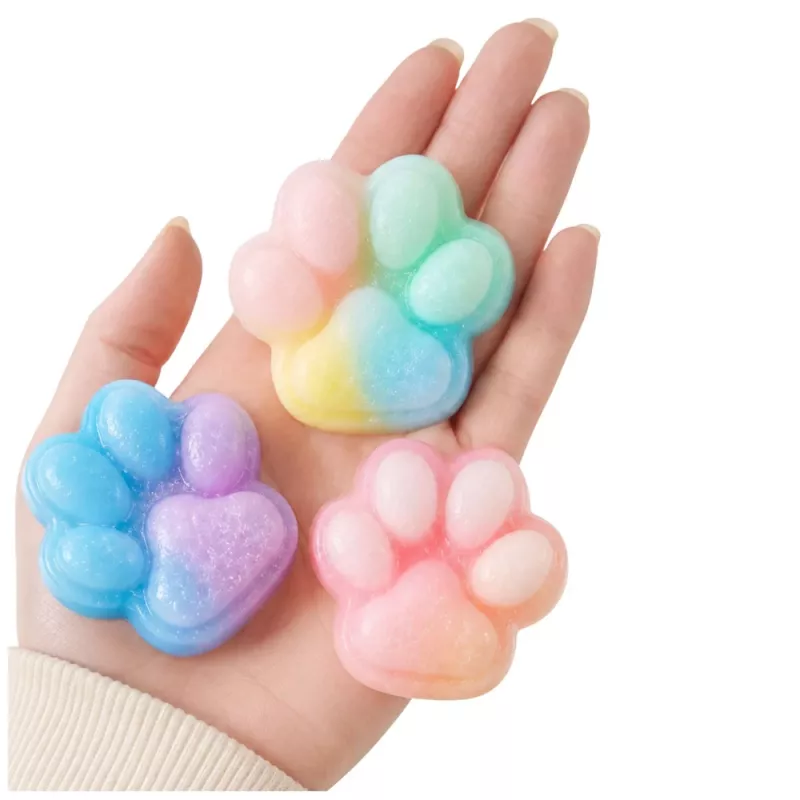 LEAN TOYS „Pasidaryk pats“ kūrybinis rinkinys minkštiems žaisliukams „Katės letenėlė“ kurti, 44 vnt.