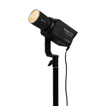 Nanlite Forza 60CR Full-Color RGBWW LED prožektorius