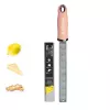 Microplane Premium Classic Grater Malve (Mauve) – Smulkus tarka, nerūdijančio plieno ašmenys, ergonomiška rankena, tinka plauti indaplovėje, apsauginis dangtelis
