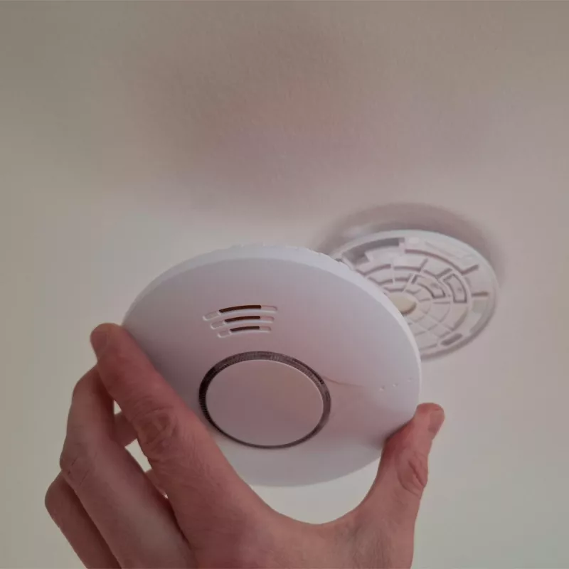 SAFEMI SHS-10W WiFi dūmų detektorius - fotoelektrinis, 85dB, Tuya Smart, 2 metų baterija, EN14604