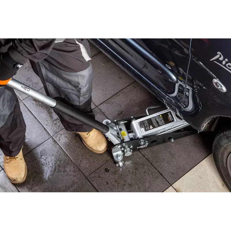 NEO Tools 11-730 Hidraulinis domkratas ir atramų rinkinys 2 tonos