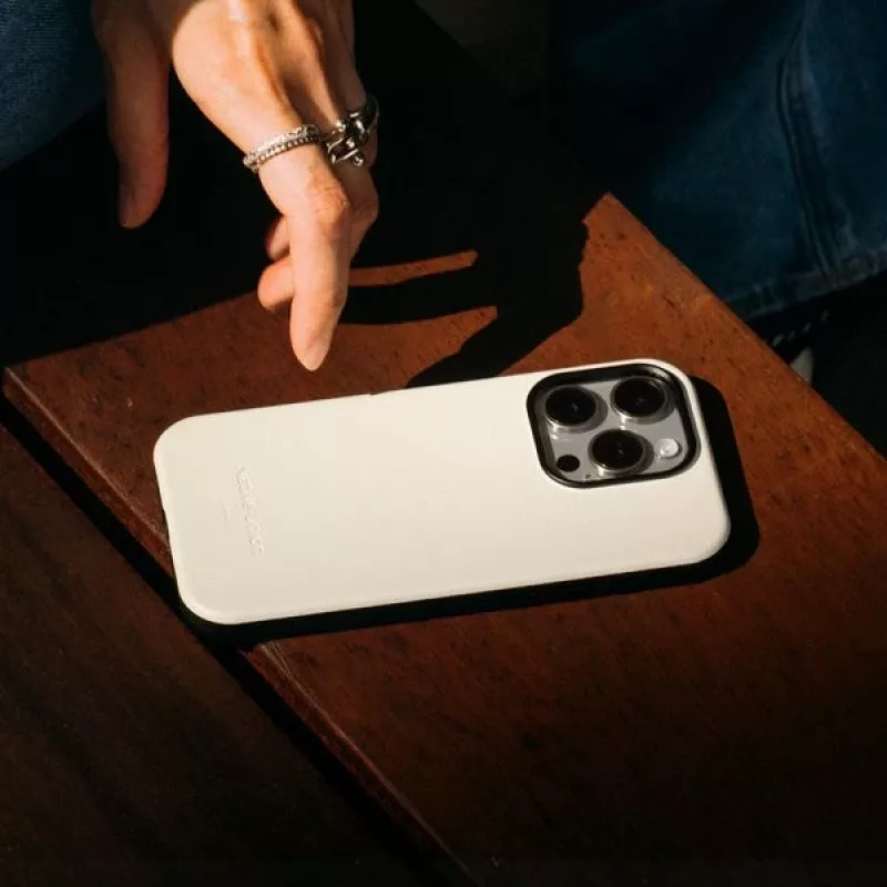 Native Union Active Case, skirtas iPhone 16 - juoda, suderinama su MagSafe, iš perdirbtų medžiagų