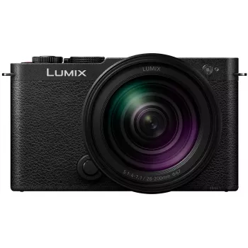 Panasonic Lumix DC-S9 fotoaparatas su 28-200mm objektyvu, ryškiai juoda (DC-S9HE-K)