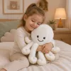 LEAN TOYS Pliušinis aštuonkojis su elastingais čiuptuvais, baltas, 50 cm