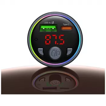 USAMS CC328 30W Bluetooth FM siųstuvas automobilio įkroviklis su USB-C PD ir USB-A QC3.0, laisvų rankų skambučiai, LED ekranas, juoda
