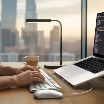 Satechi Slim LX3 laidinis apšviestas klaviatūra su skaičių klaviatūra, USB-C/USB-A, Mac/Windows režimo jungiklis, sidabrinė
