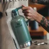 STANLEY Easy-Pour Growler Classic alaus ąsotis 1,9L žalias