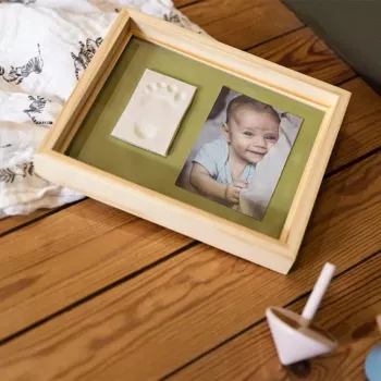 Baby Art Pure Frame medinis atminimo rinkinys kūdikio rankos ar pėdos atspaudui
