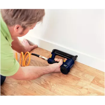 RAPID TOOLS Rapid siauro nugaros segtukai Typ 606, 18 mm, maža pakuotė, cinkuotos plieninės vielos, dervuotu paviršiumi, - 1 vnt. (40109529)
