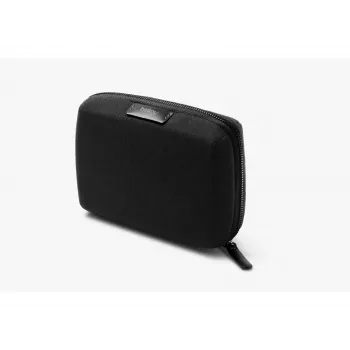 Bellroy Tech Kit Compact dėklas, juodas