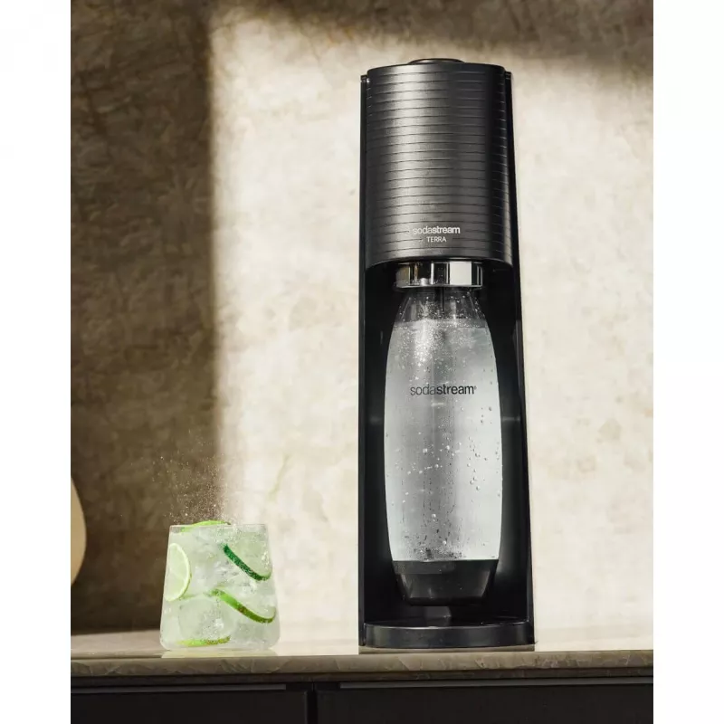 SodaStream Terra Megapack juodas gazuoto vandens ruošiklis su 3 buteliais ir Quick Connect CO2 balionu